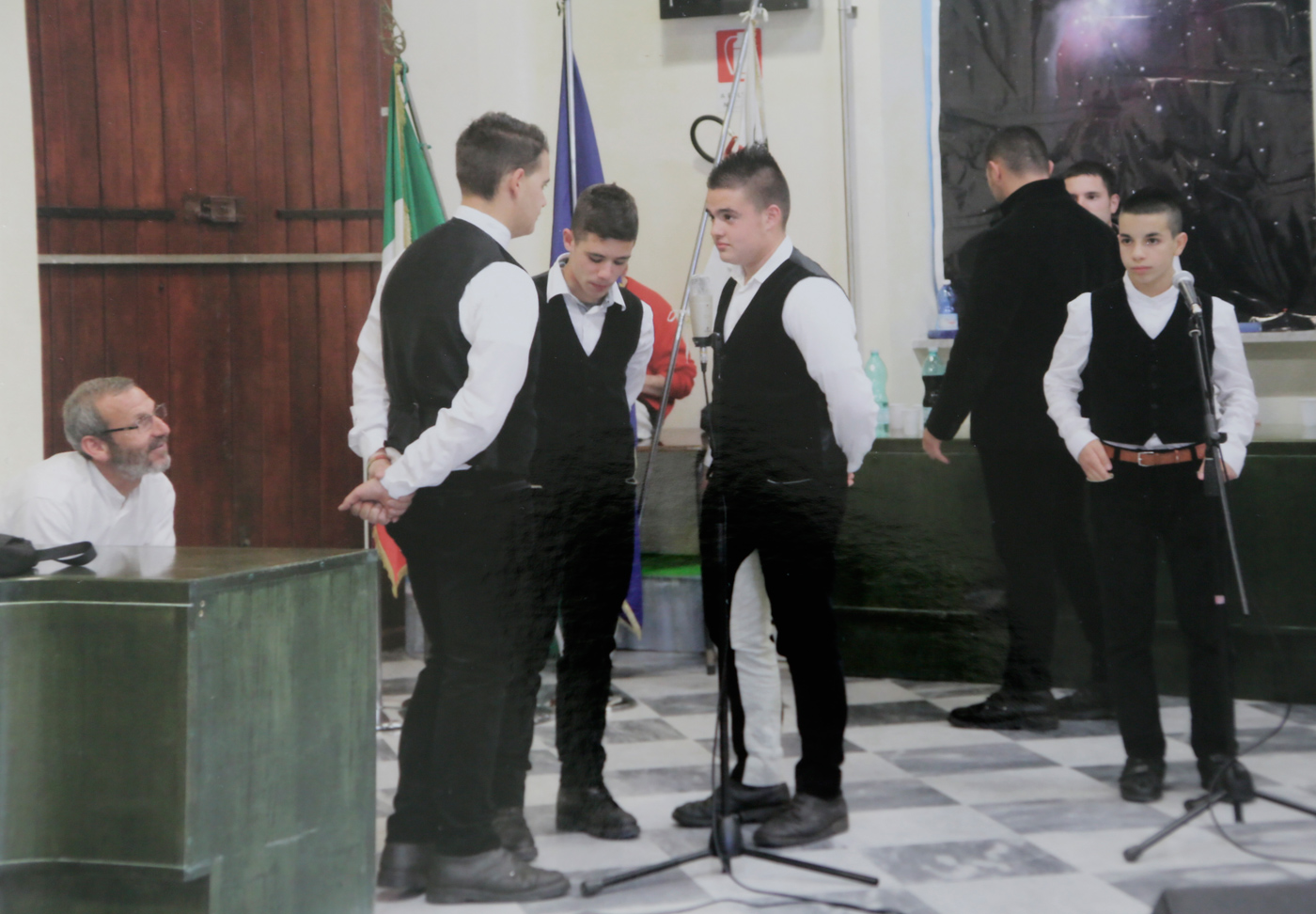 tenores ogliastra giovani atobiu 2014 tenores ogliastra giovani atobiu 2014